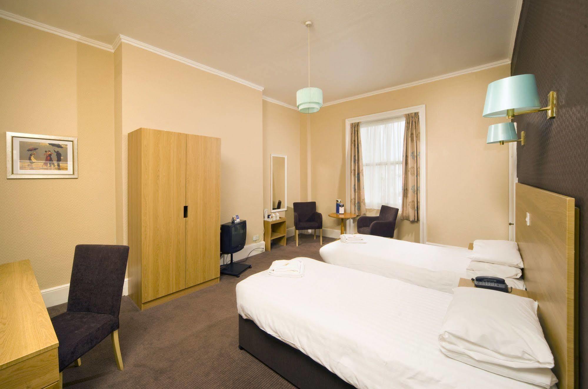 The Burlington Hotel AEGON International Esterno foto
